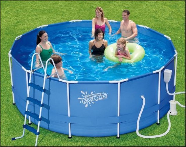 Сборный каркасный бассейн круглый Polygruop Summer Escapes Р20-1252-B, размер 366 х 132 см (фильтр-насос, лестница, тент, подстилка, скиммер, комплект для чистки)